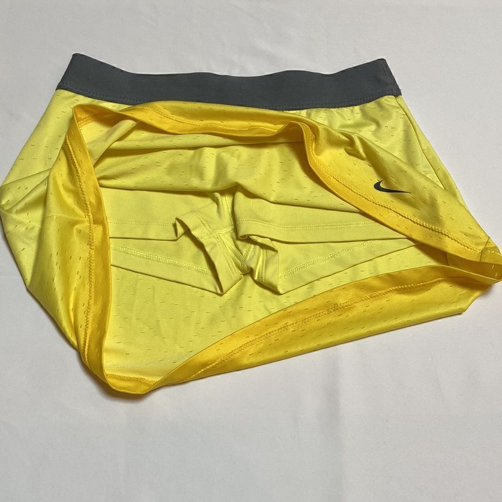 Nike Neon yellow Tennis running skirt with built in shorts lining - Picture 6 of 7